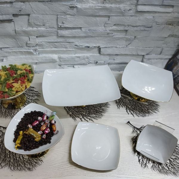 سرویس 16پارچه چینی ساده لب طلایی